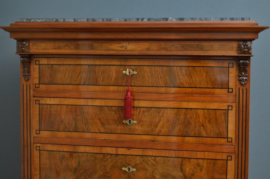XIXth Century Continental Walnut Chest of Drawers - Image 4