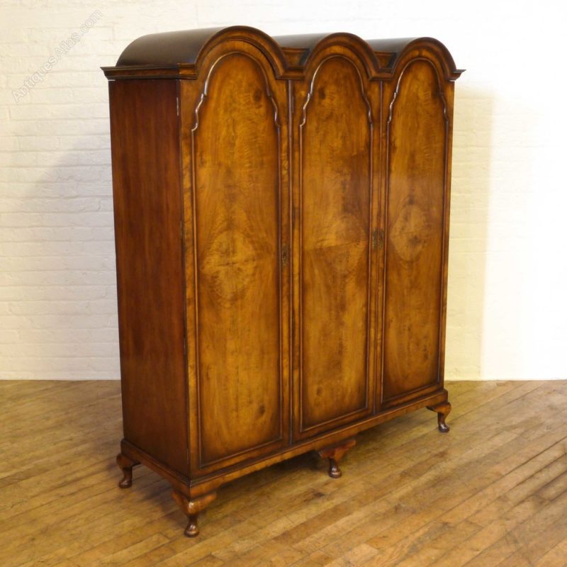 Queen Anne Wardrobe