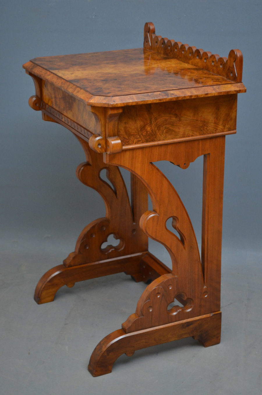 Stylish Gothic Revival Burr Walnut Console Table - Image 8
