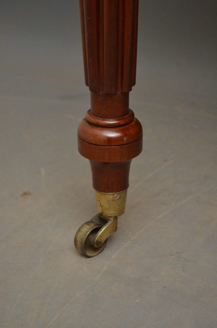 Victorian Mahogany Writing Table - Image 8