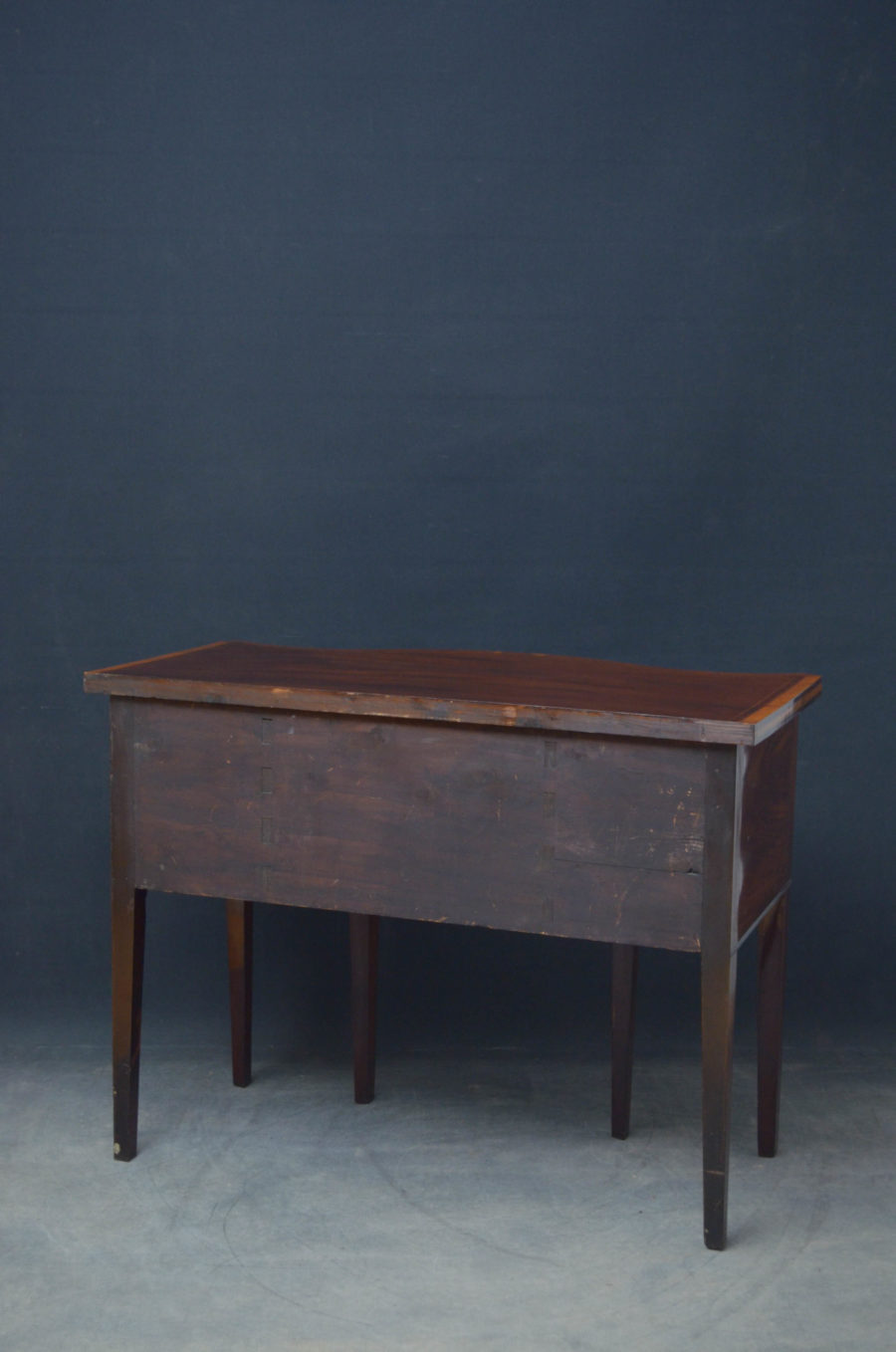 Georgian Edwards & Roberts Mahogany Inlaid Sideboard - Image 17
