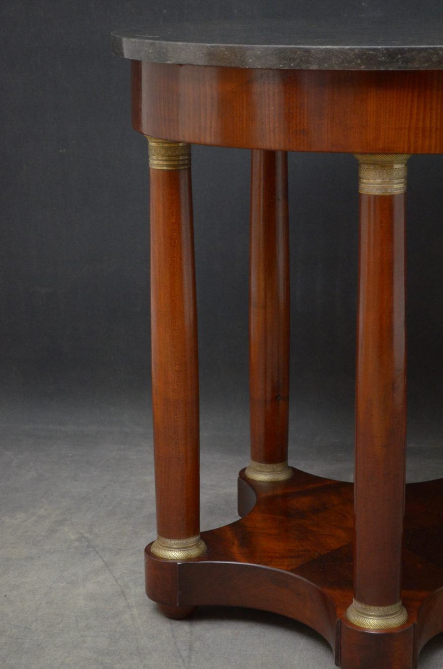 19th Century Gueridon Table in Mahogany - Image 8