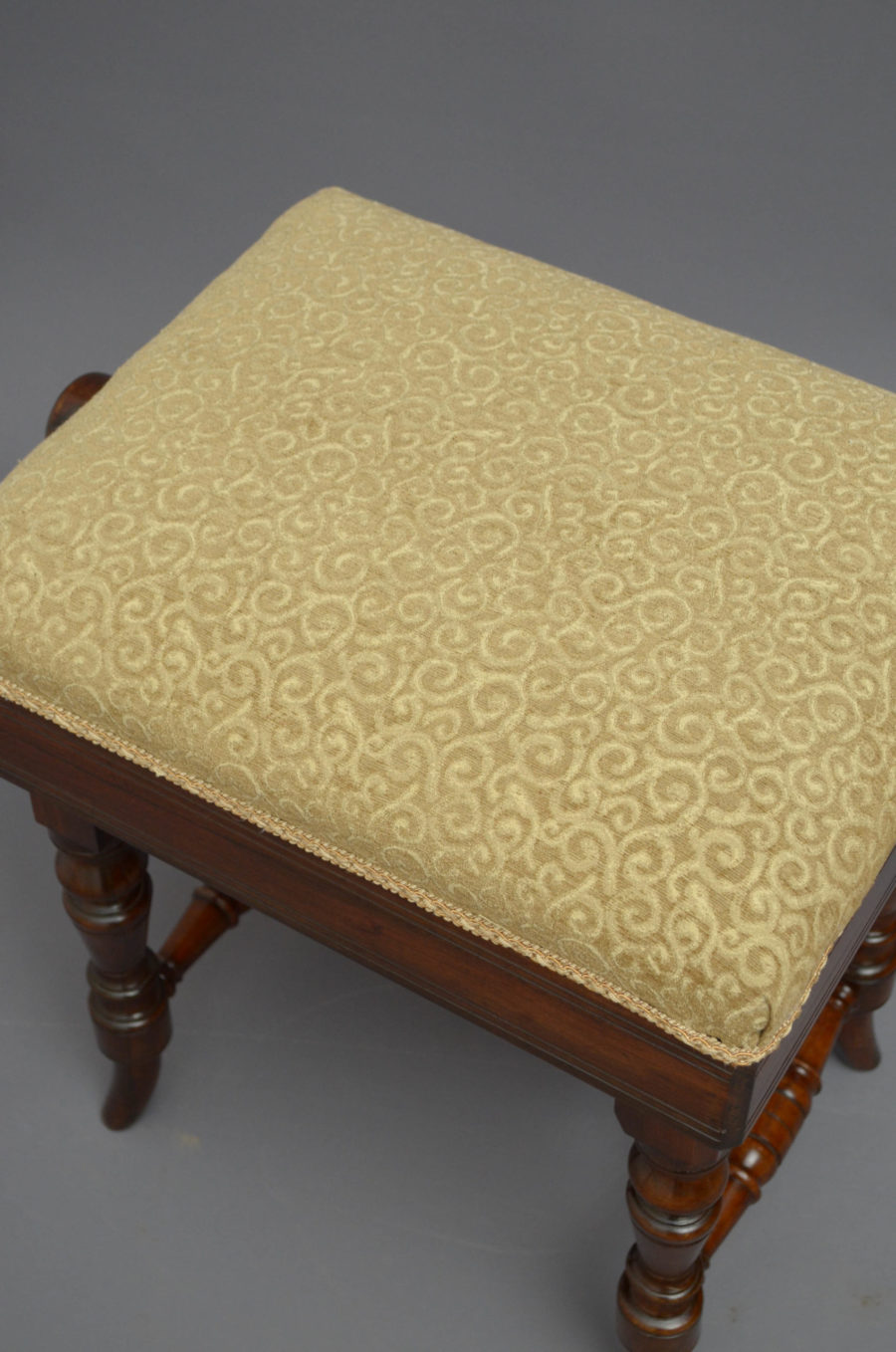 Superb Quality Victorian Stool in Rosewood - Image 3