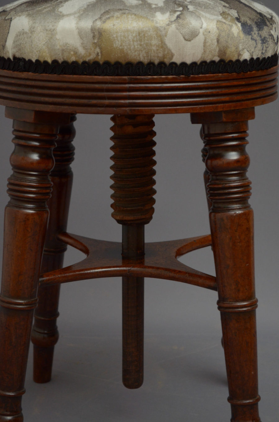 Regency Mahogany Height Adjustable Stool - Image 4