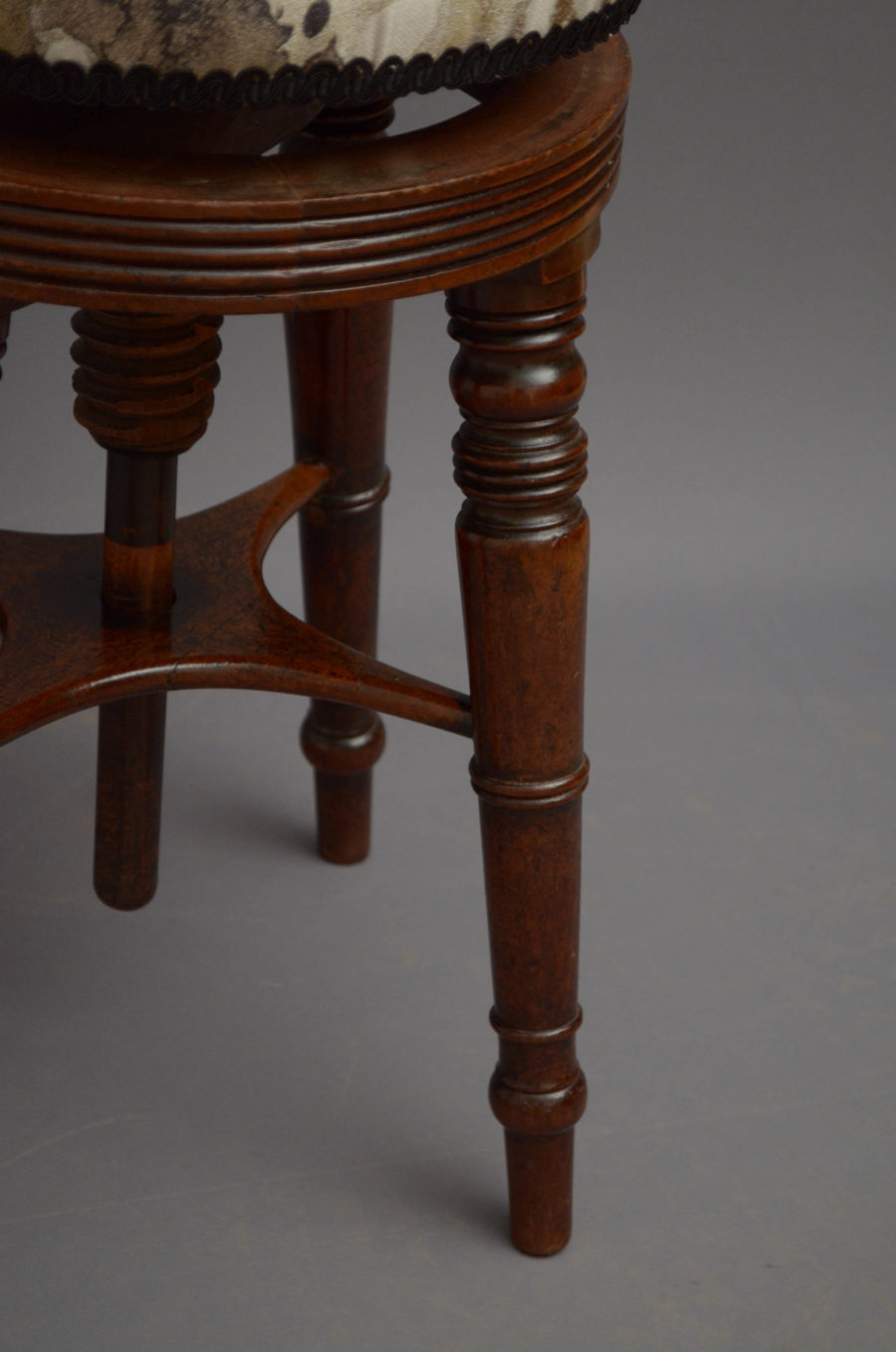 Regency Mahogany Height Adjustable Stool - Image 6