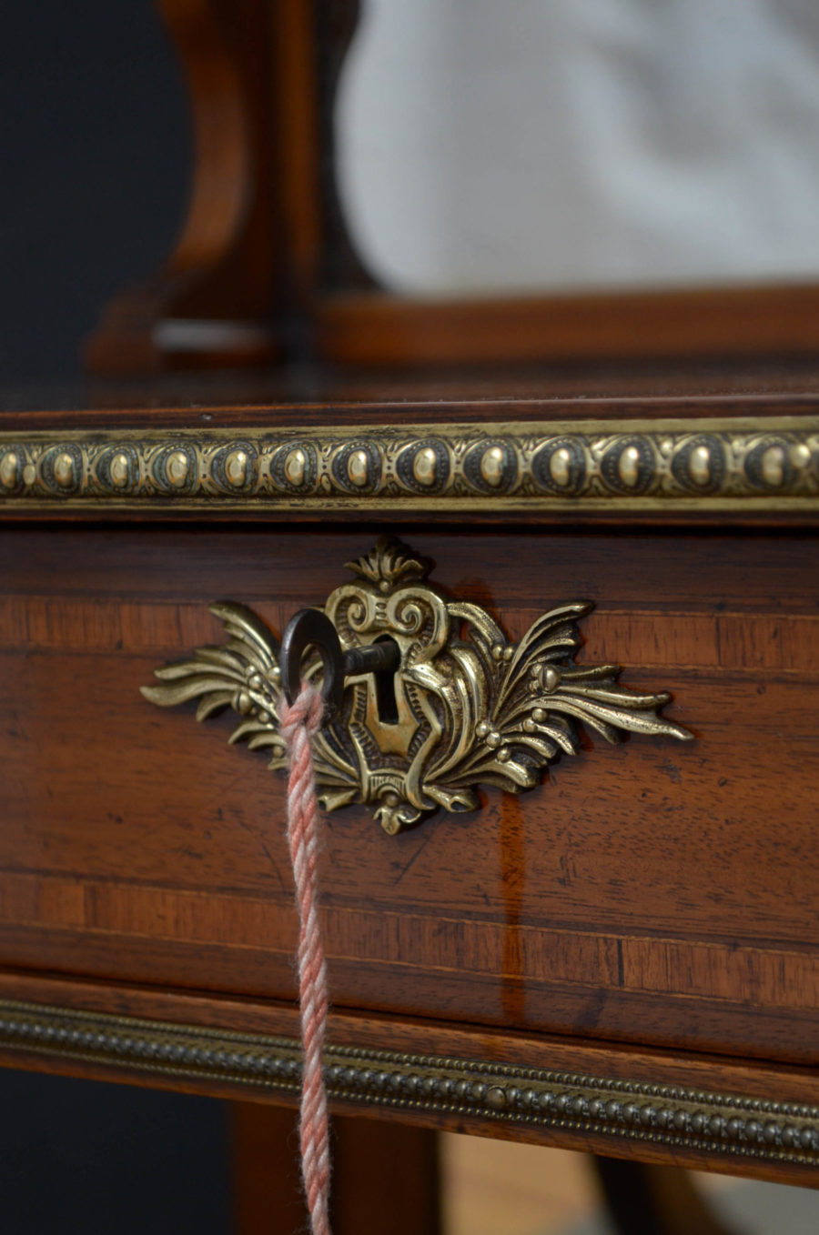 George IV Mahogany Console Table of Narrow Proportions - Image 13