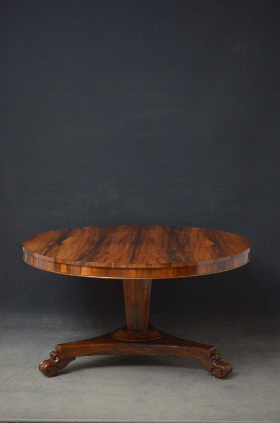 William IV Goncalo Alves Dining / Centre Table - Image 2