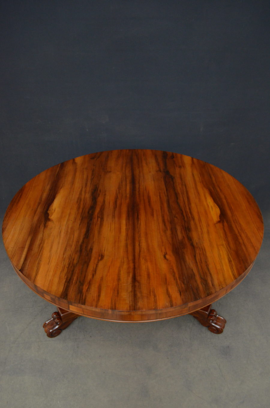 William IV Goncalo Alves Dining / Centre Table - Image 3