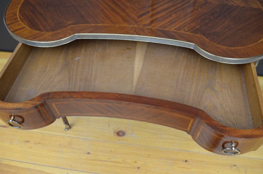 Turn Of The Century Tulipwood Dressing Table - Image 10