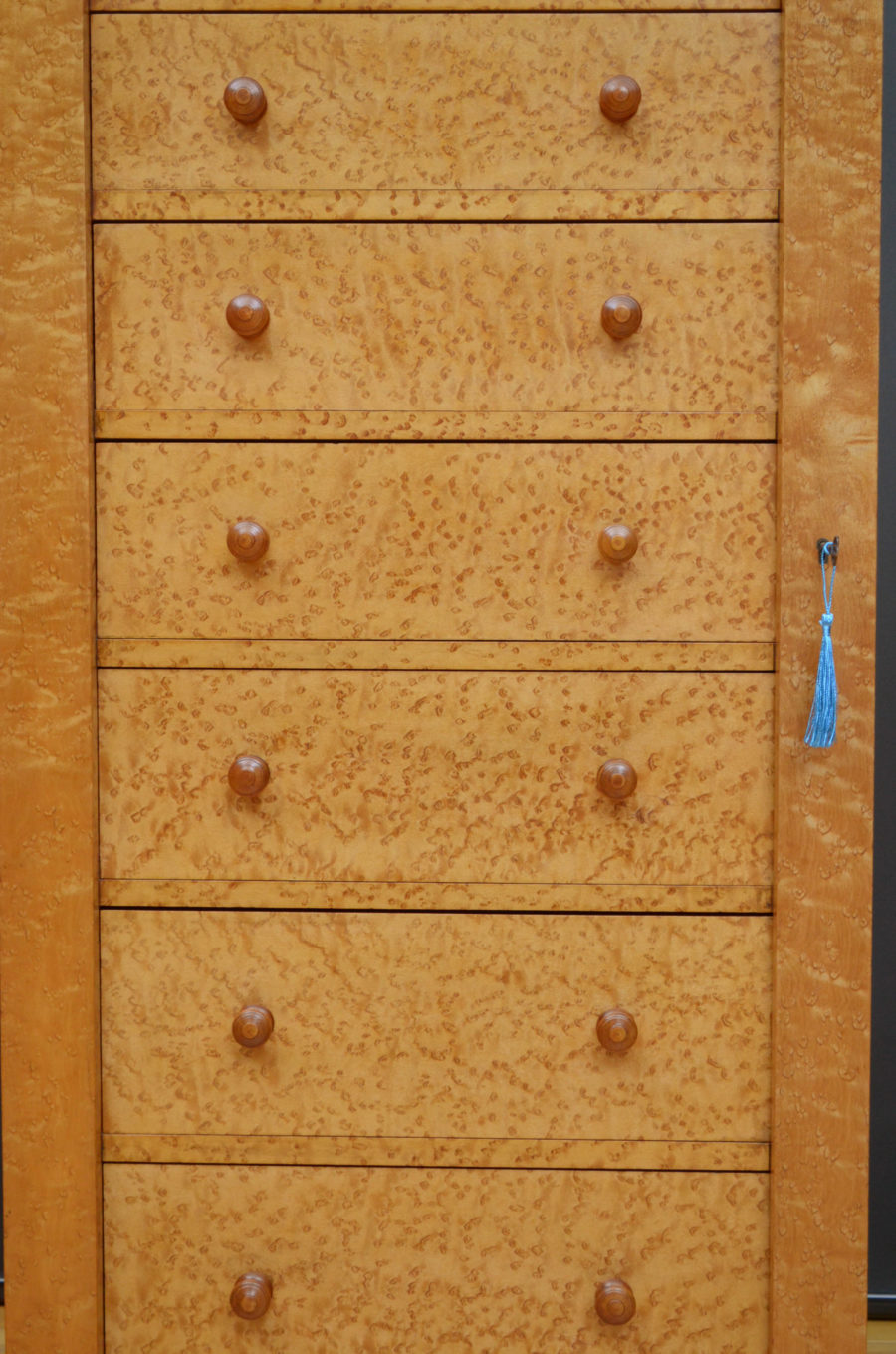 Early Victorian Bird's Eye Maple Wellington Chest - Image 5