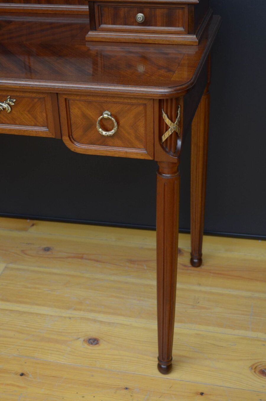Antique Mahogany Dressing Table - Image 15