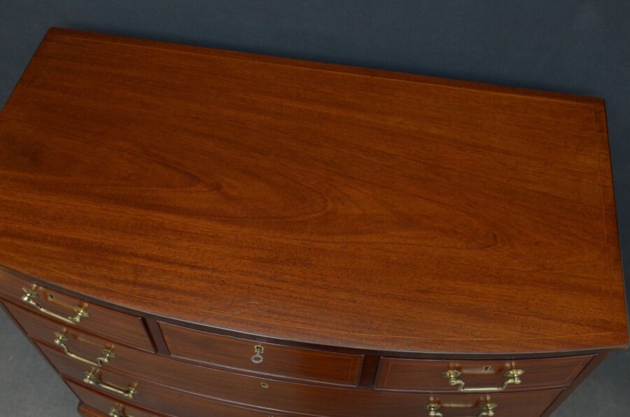 Regency Bowfronted Mahogany Chest of Drawers - Image 3