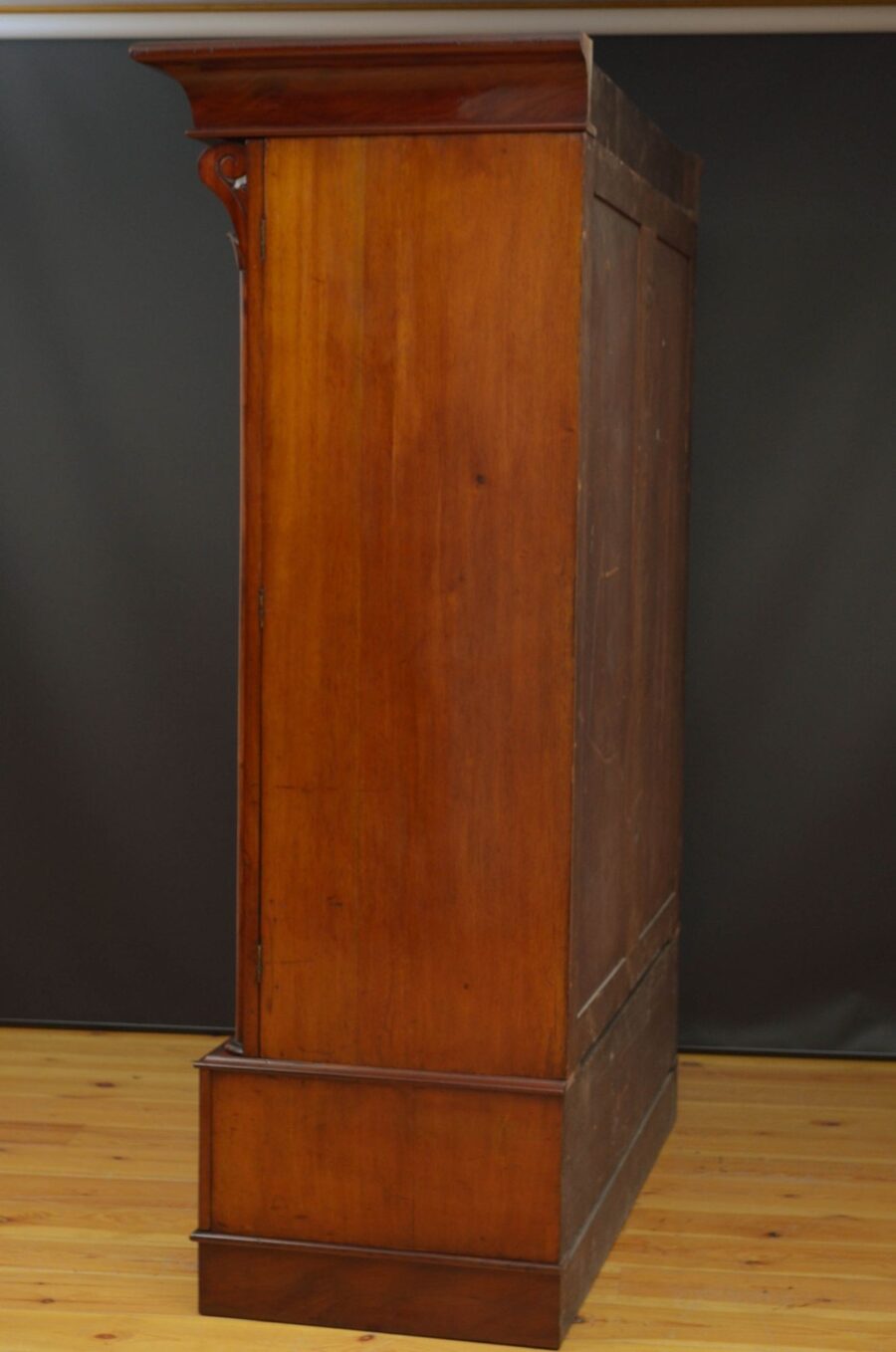 William IV Mahogany Two Door Wardrobe - Image 13