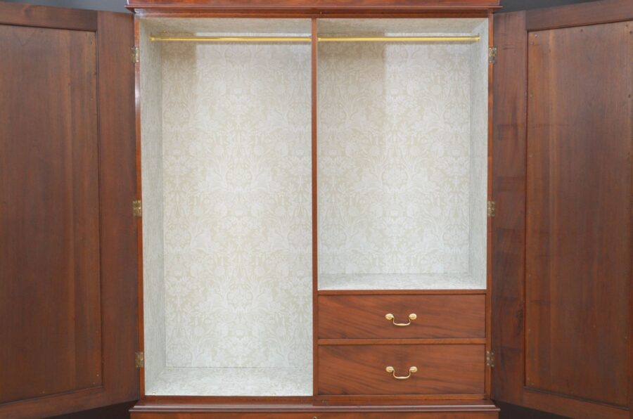 William IV Mahogany Two Door Wardrobe - Image 10