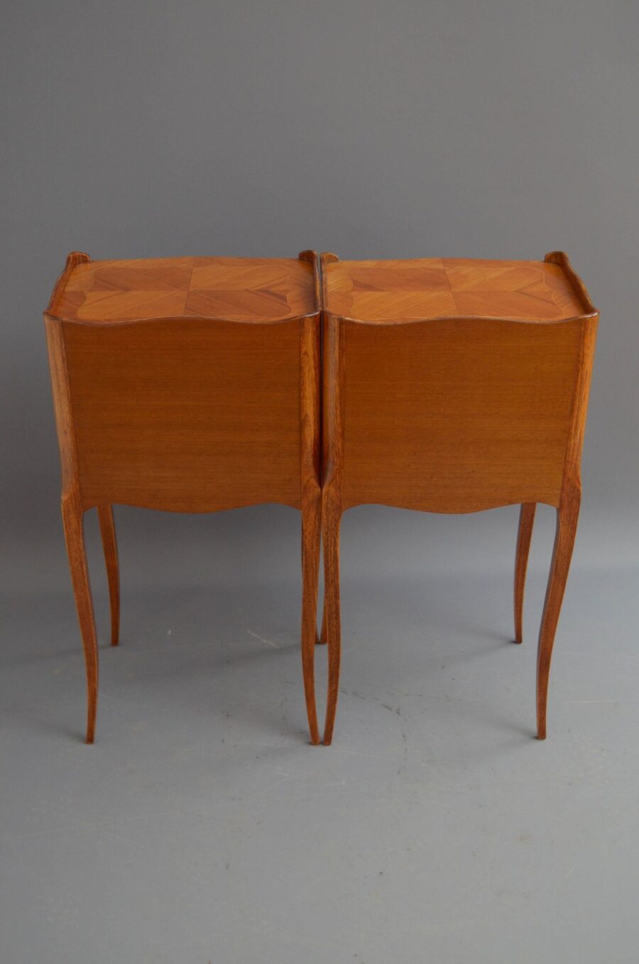 Pair of Tulipwood Bedside Cabinets - Image 9