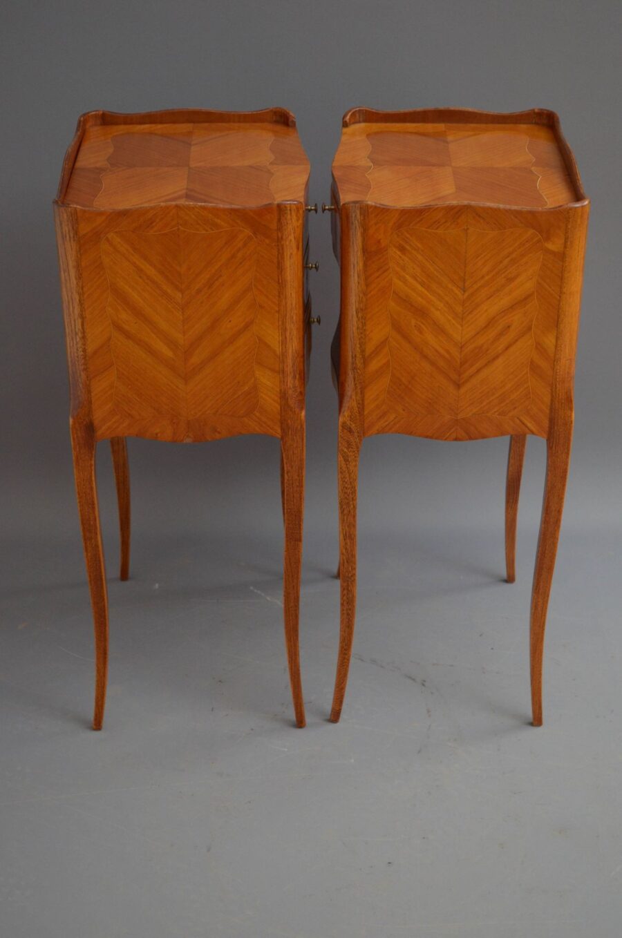 Pair of Tulipwood Bedside Cabinets - Image 10