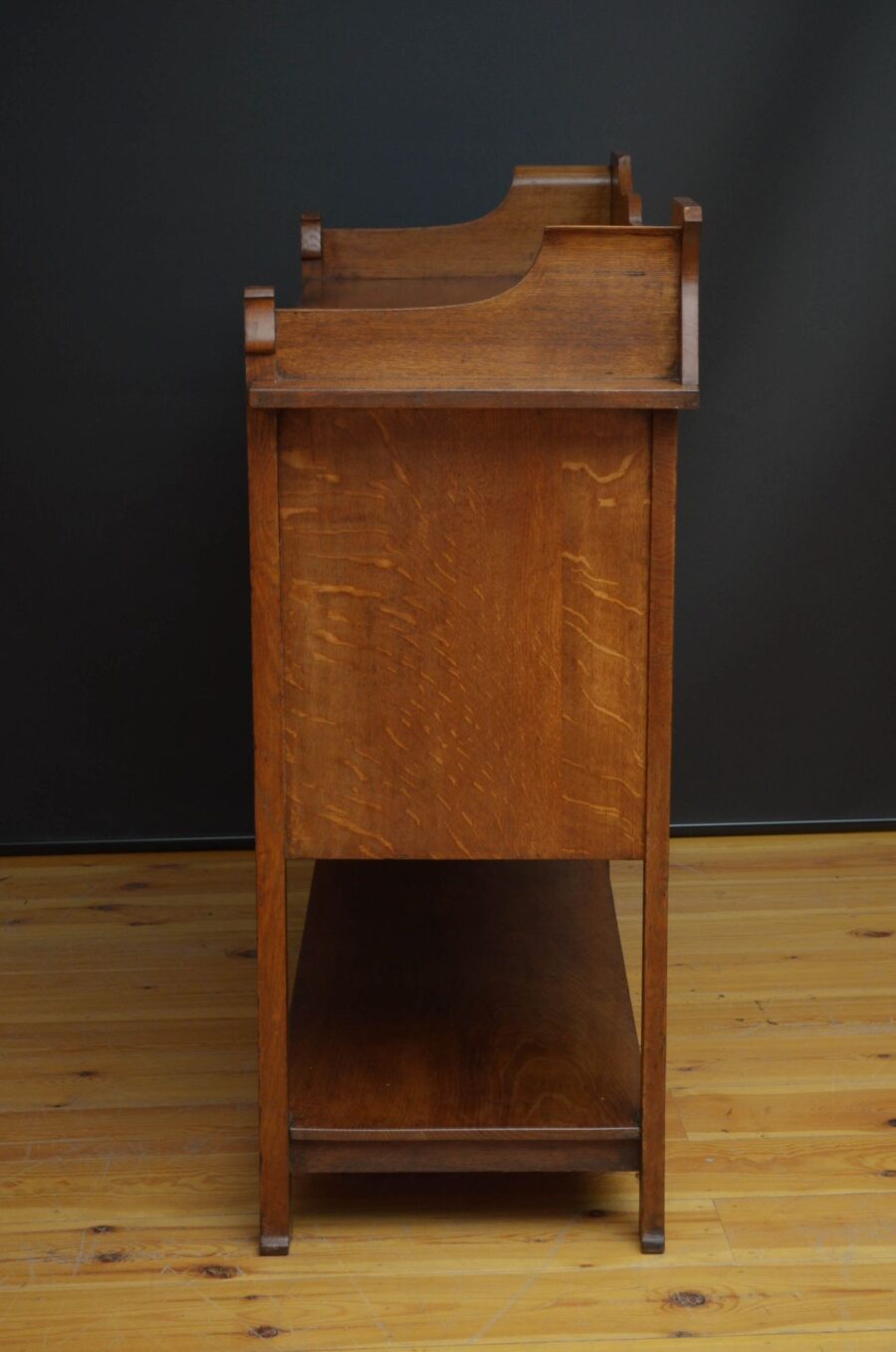 Arts and Crafts Oak Sideboard - Image 19