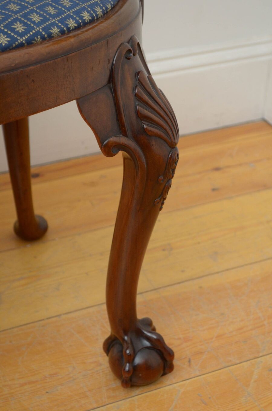 Early 20th century Gillows Design Chair in Mahogany - Image 11