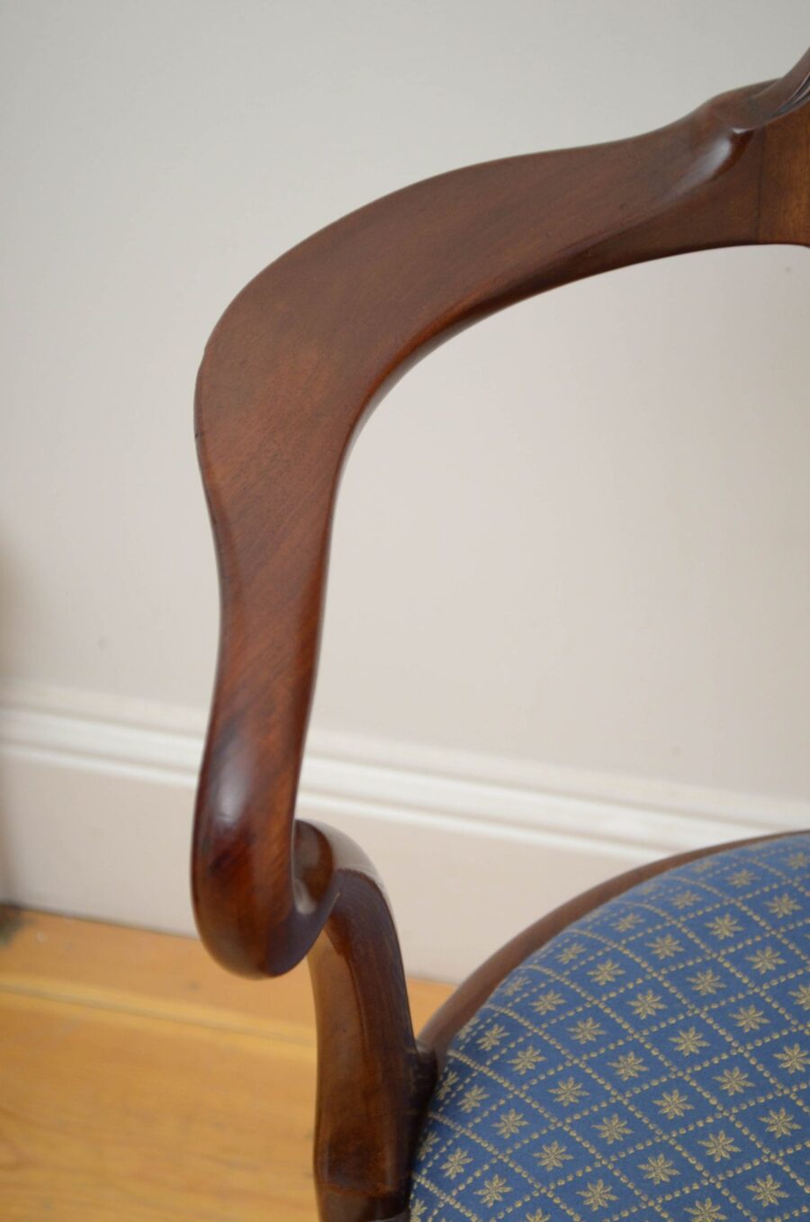 Early 20th century Gillows Design Chair in Mahogany - Image 7