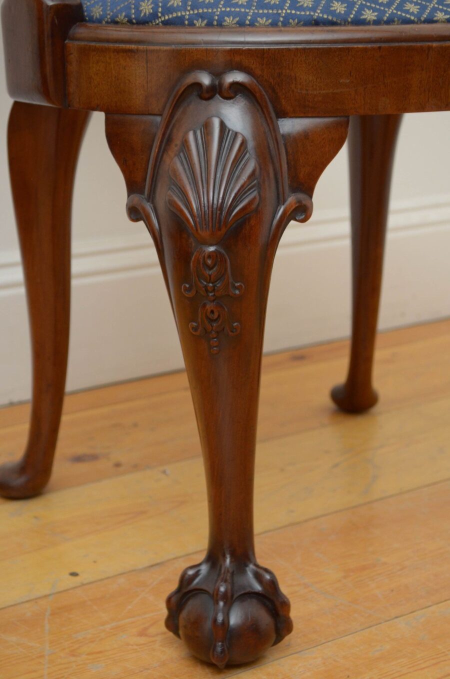 Early 20th century Gillows Design Chair in Mahogany - Image 10
