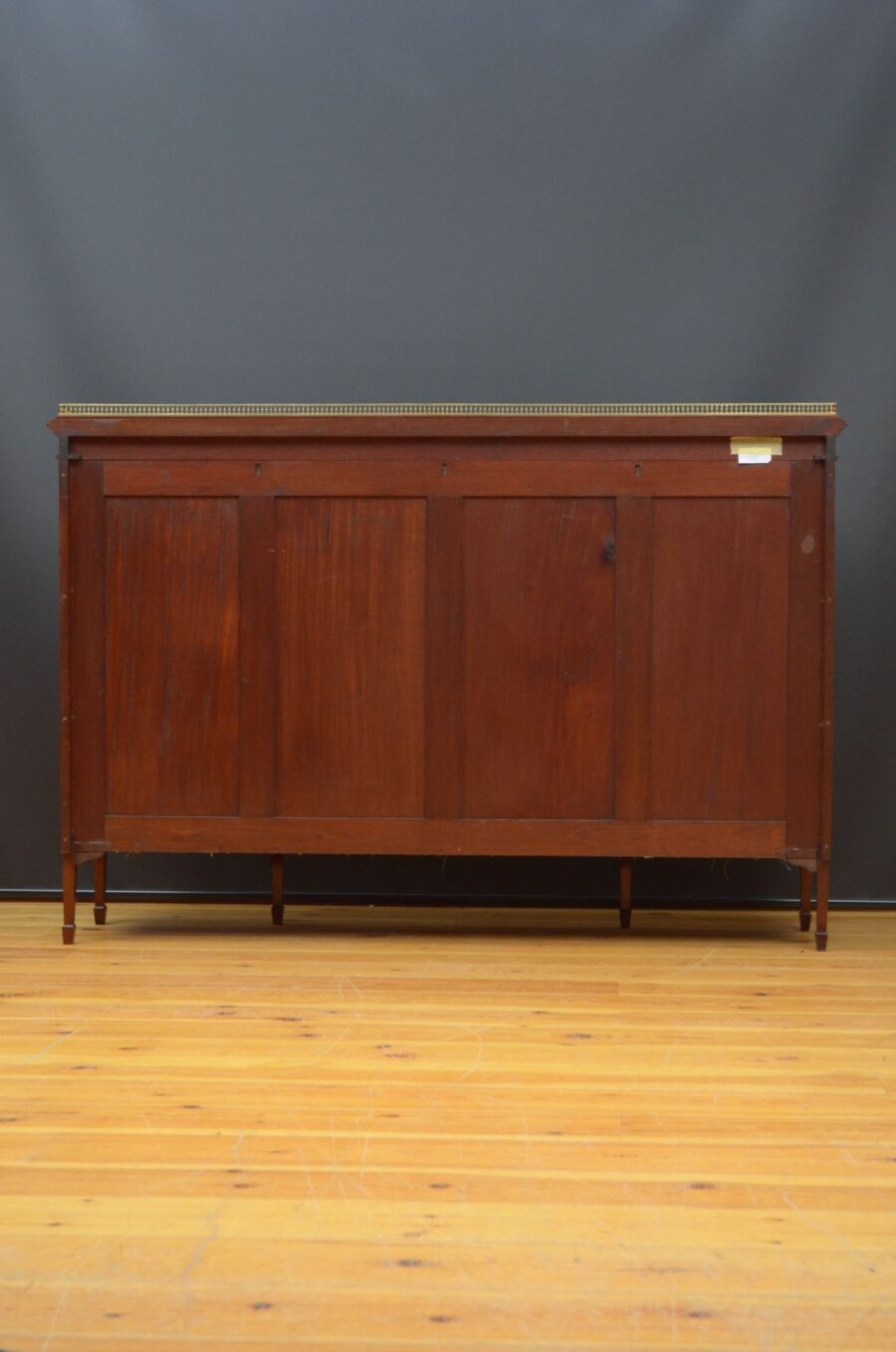 Superb Edwardian Mahogany and Inlaid Display Cabinet - Image 19