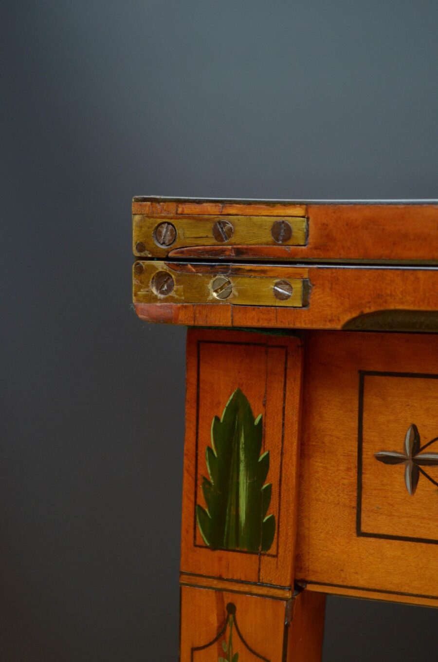 Sheraton Perion Painted Card Table in Satinwood - Image 13