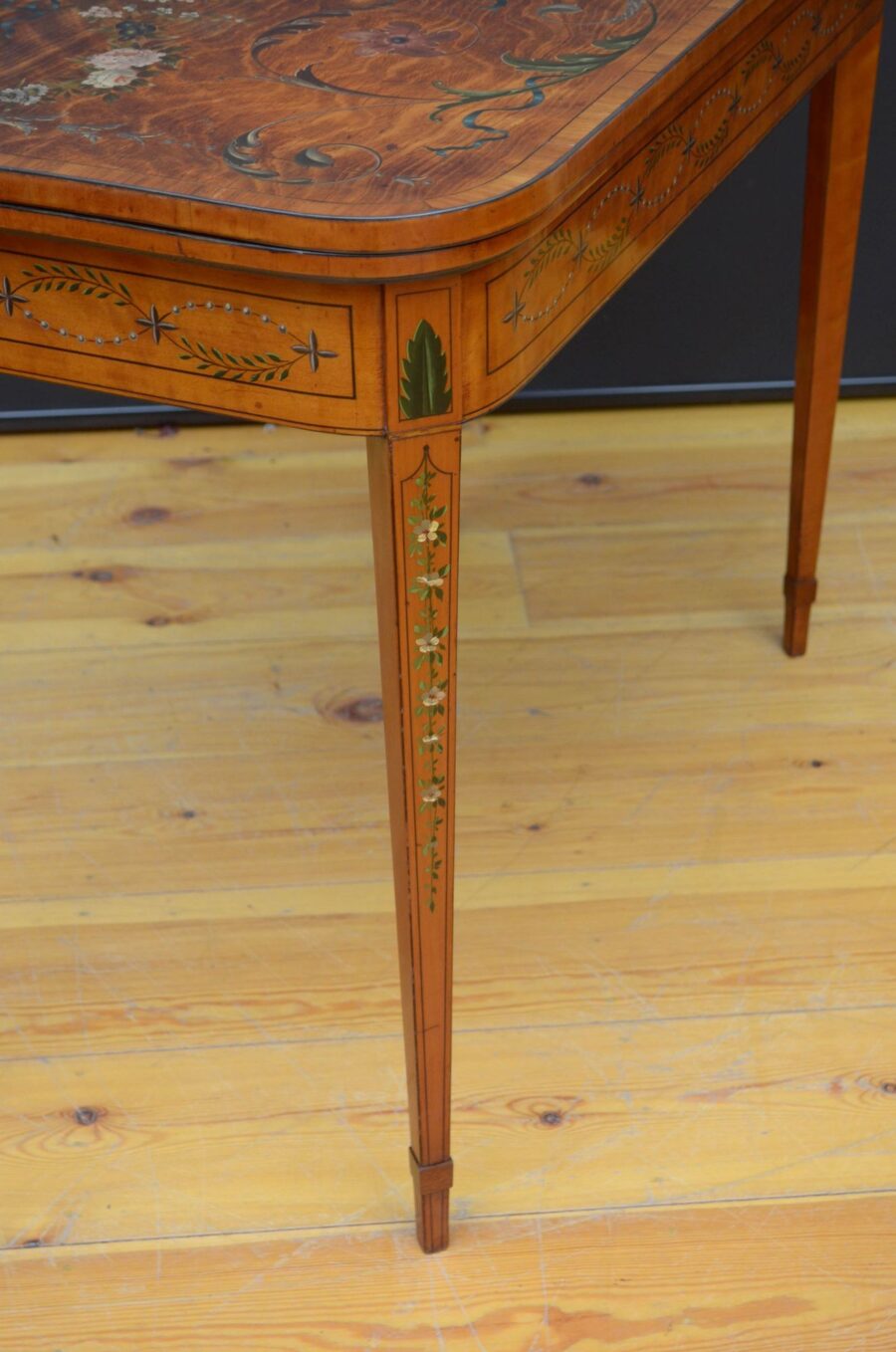 Sheraton Perion Painted Card Table in Satinwood - Image 14