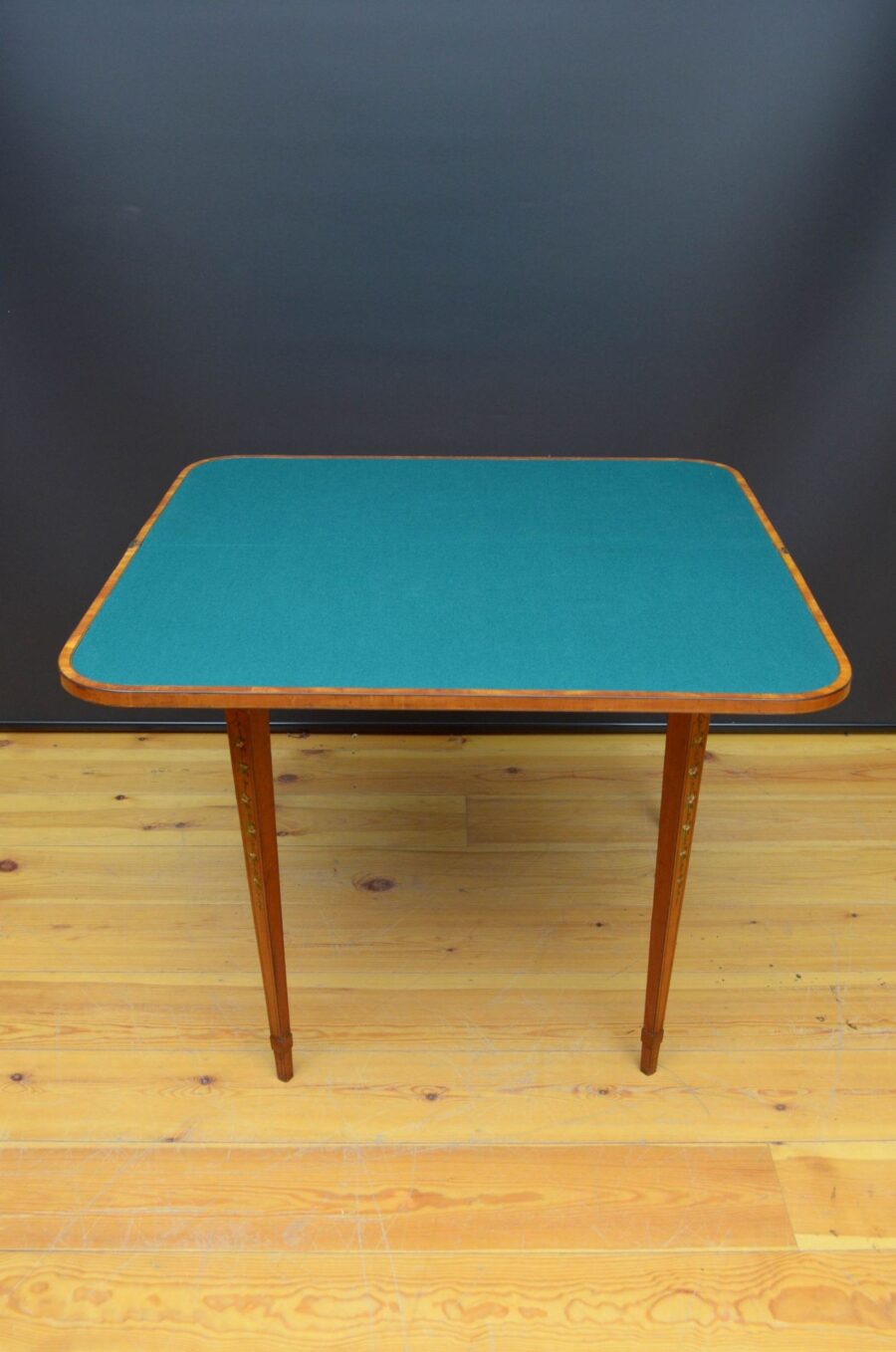 Sheraton Perion Painted Card Table in Satinwood - Image 17