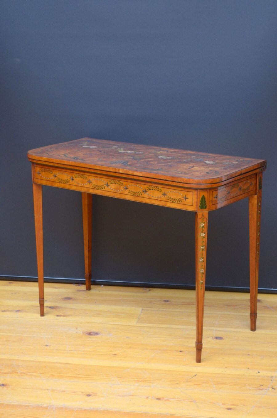Sheraton Perion Painted Card Table in Satinwood - Image 4