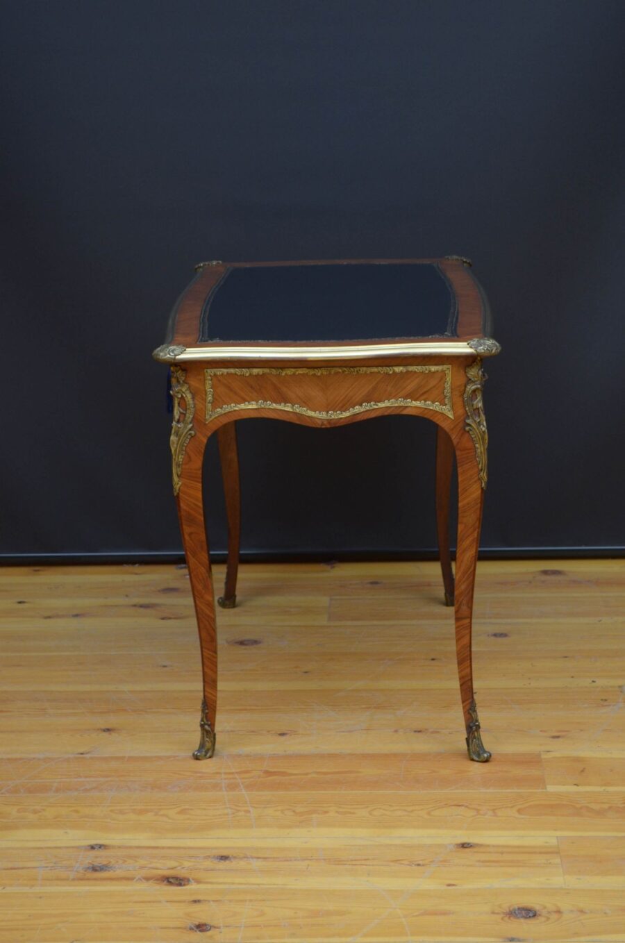 Outstanding Antique Tulipwood Writing Table - Image 16