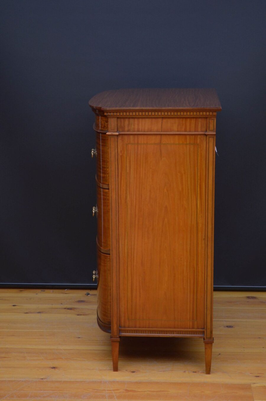 Finest Quality Sheraton Revival Satinwood Chest of Drawers - Image 18