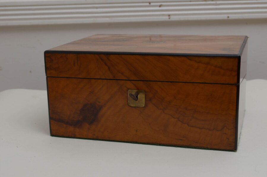 Victorian Figured Walnut Writing Slope - Image 3