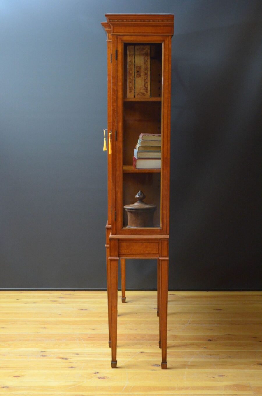Fine Quality Edwardian Satinwood Cabinet Bookcase - Image 19