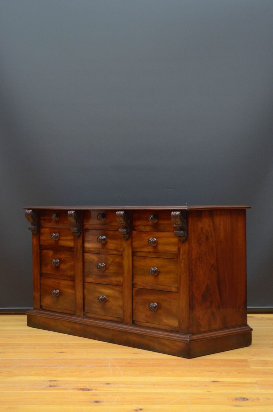 William IV Low Mahogany Chest of Drawers - Image 3