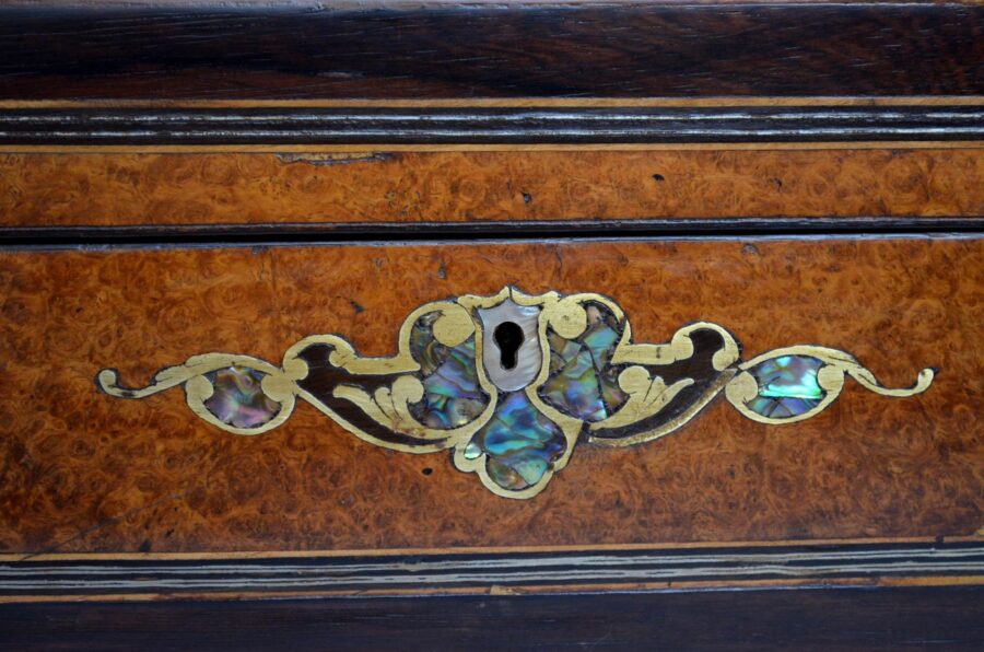 Magnificent Victorian Jewelry Box in Amboyna - Image 10