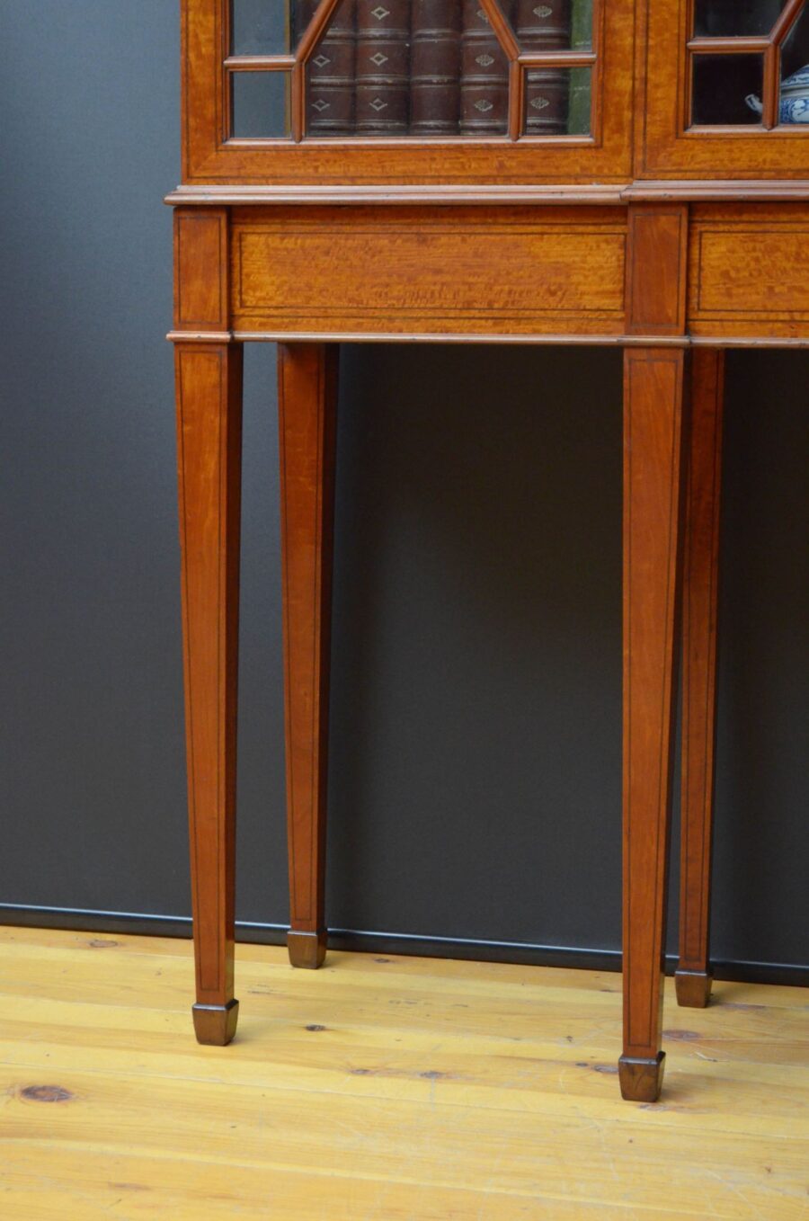 Fine Quality Edwardian Satinwood Cabinet Bookcase - Image 10