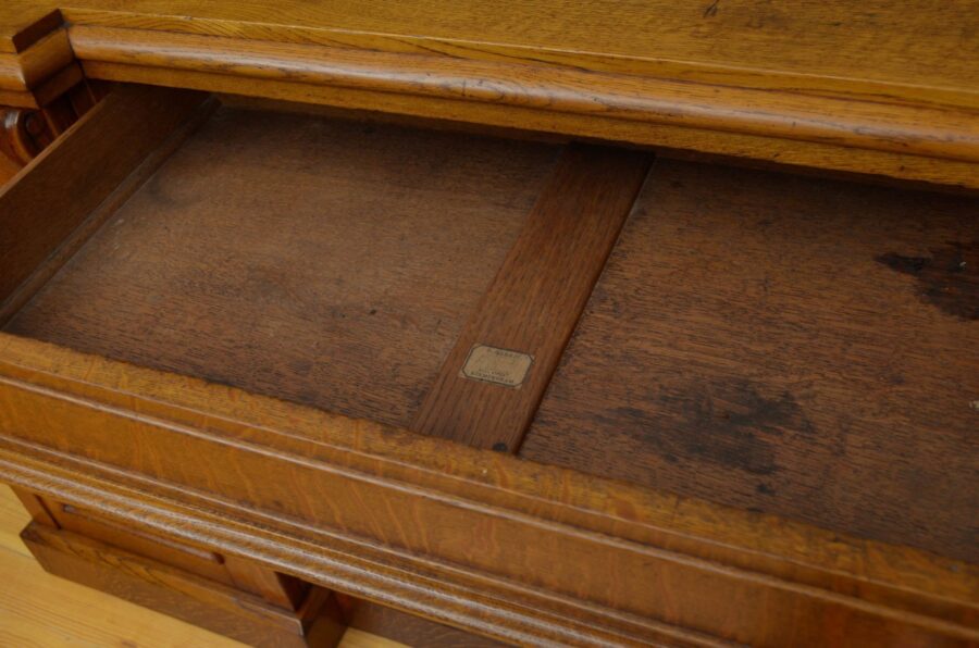 Victorian Oak Sideboard - Image 11