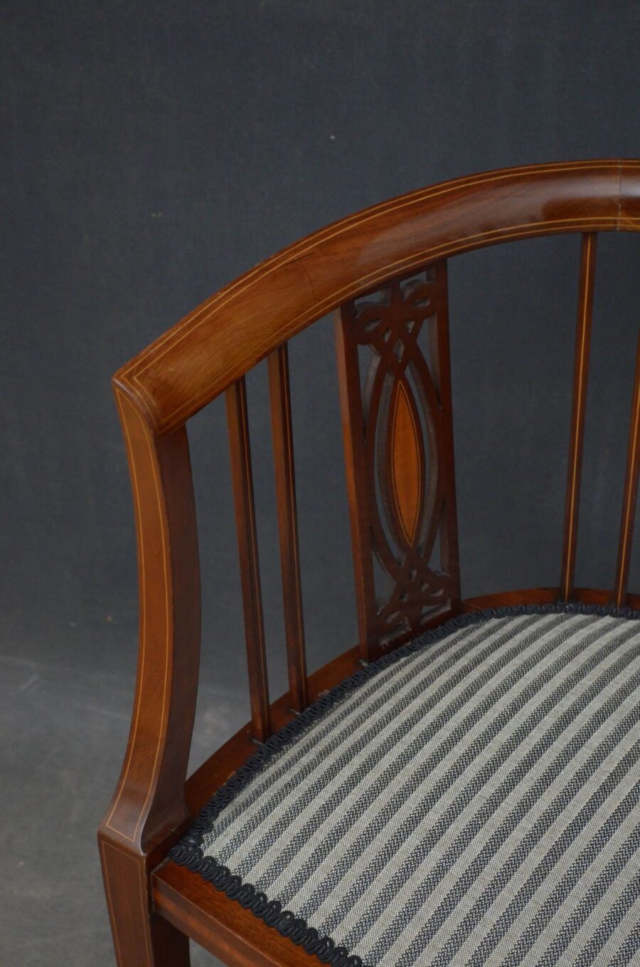 Edwardian Mahogany Settee - Image 5