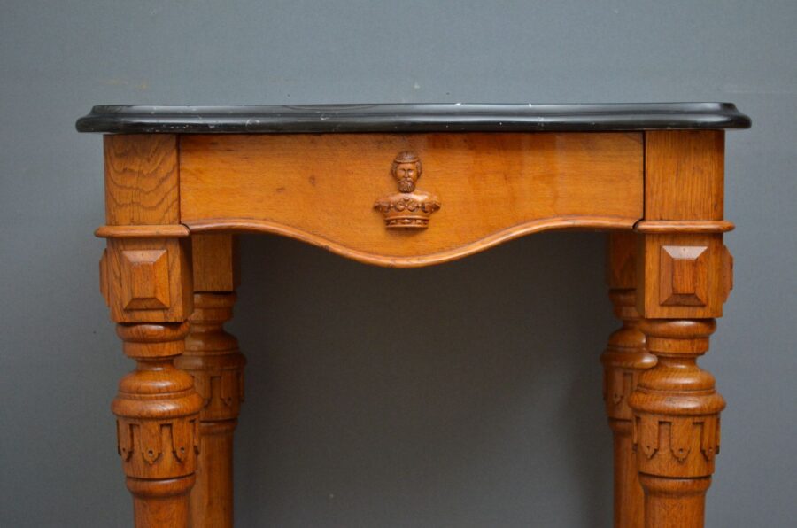 Stylish Victorian Console Table in Oak - Image 5
