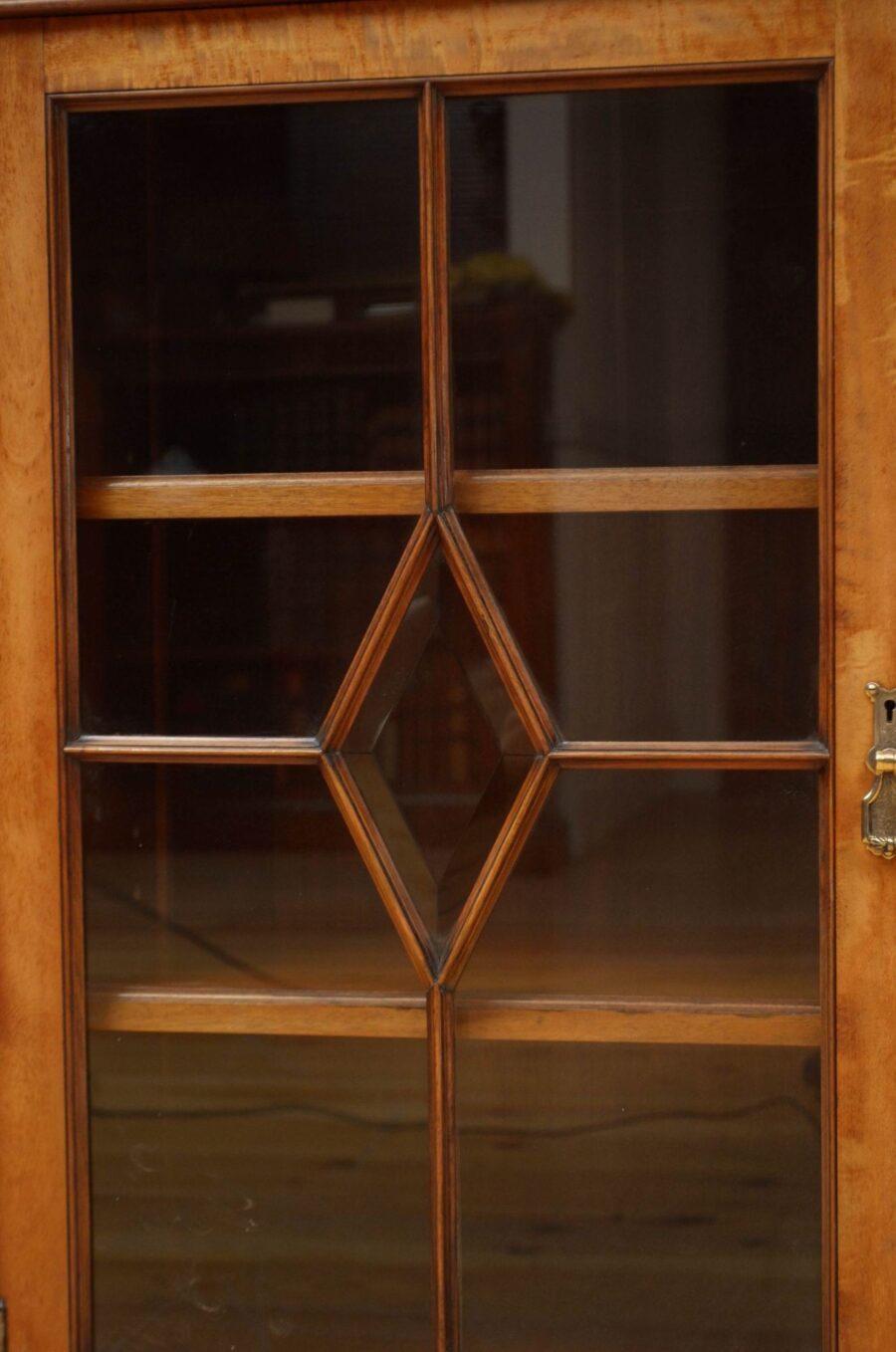 Fine Quality Edwardian Satinwood Cabinet Bookcase - Image 9