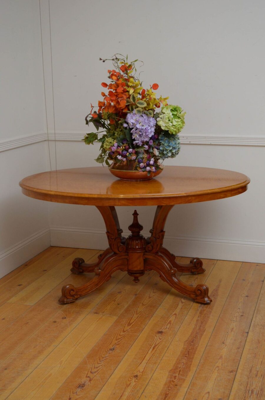Rare Victorian Satinwood Centre Table / Dining Table