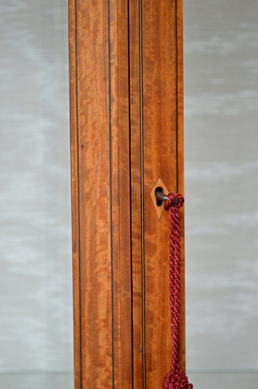 Victorian Satinwood Serpentine Display Cabinet - Image 6