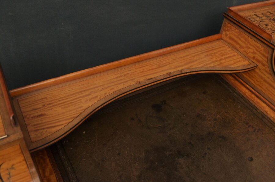 Late Victorian Carlton House Desk in Satinwood - Image 7