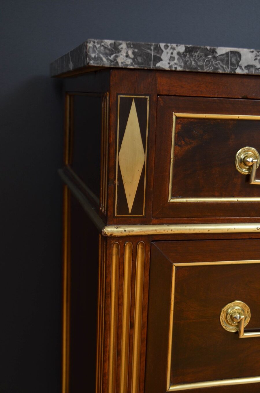 18th Century Louis XVI French Walnut commode - Image 10