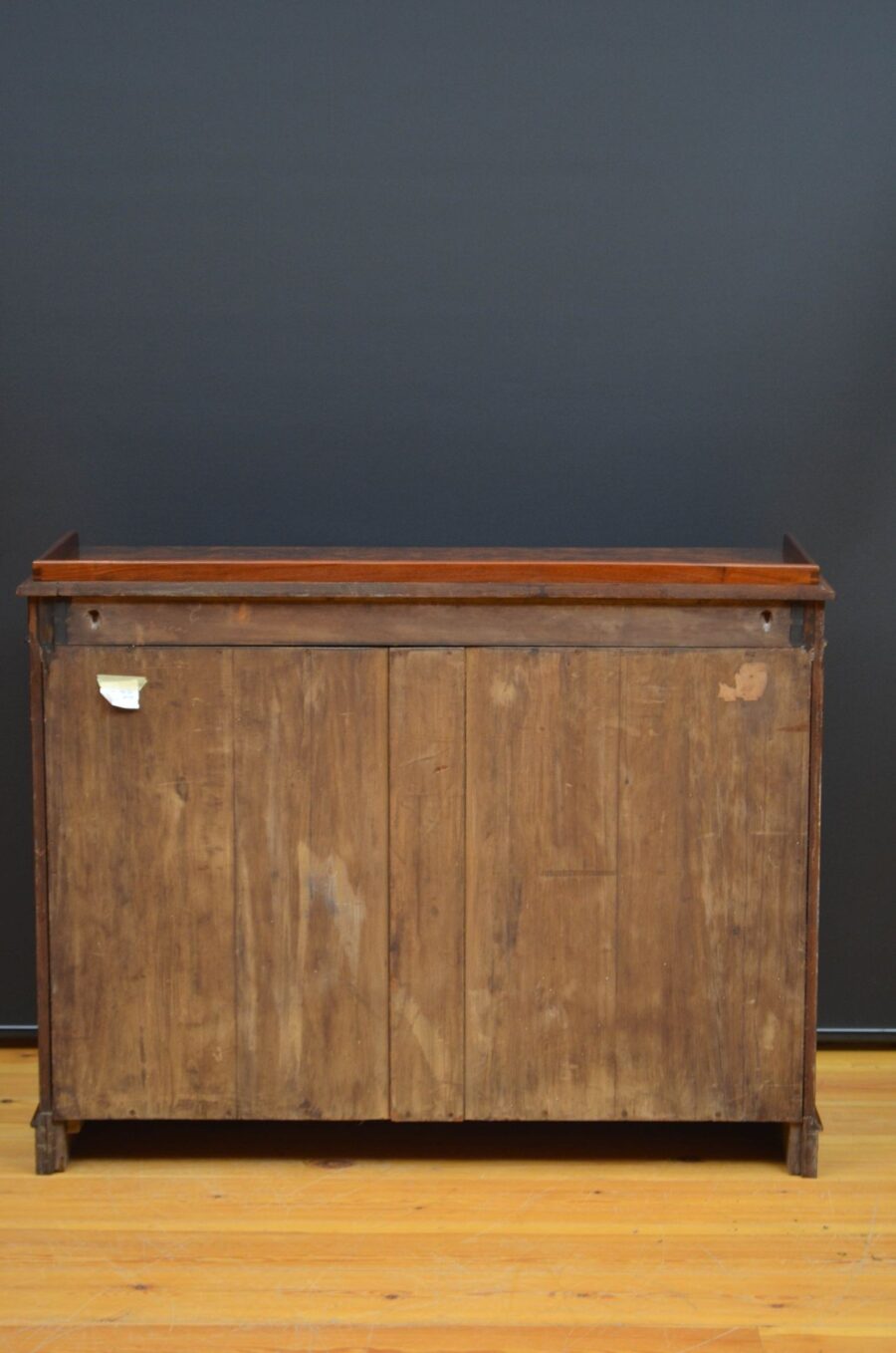 Superb English Victorian Chiffonier in Walnut - Image 19