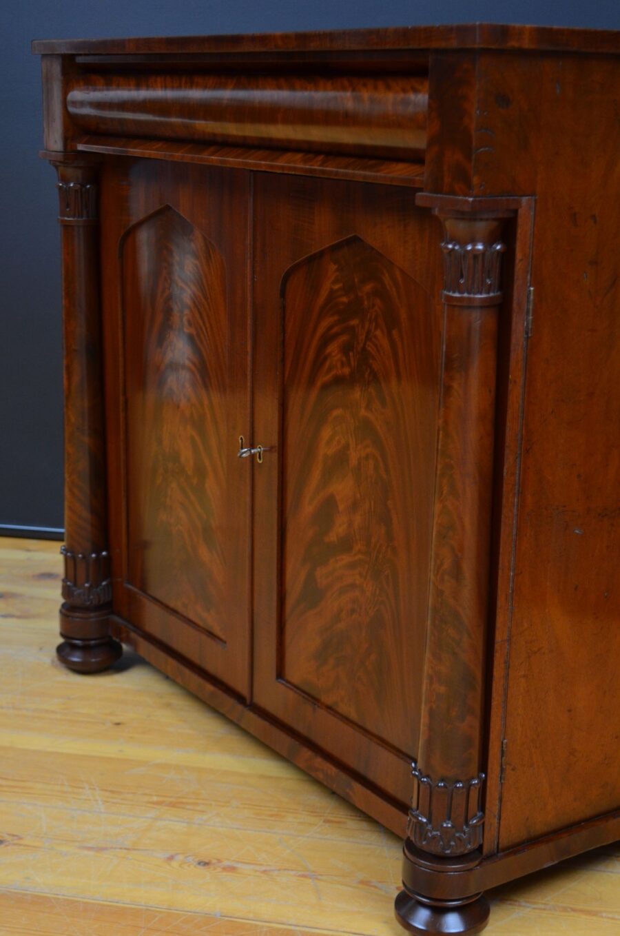 English William IV Chiffonier Sideboard in Mahogany - Image 9