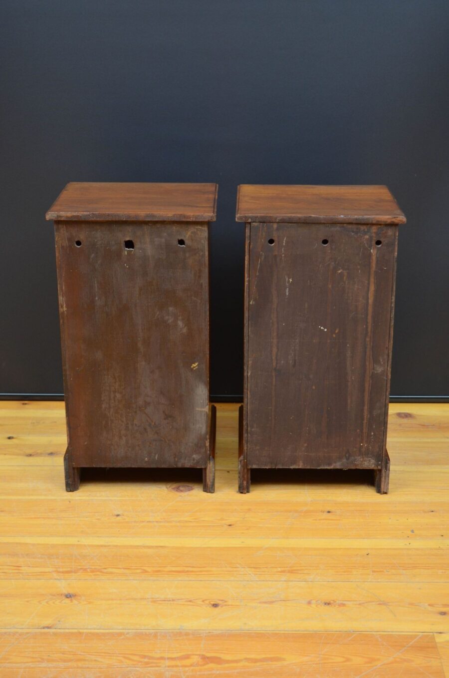 Pair of Victorian Walnut Bedside Cabinets - Image 15