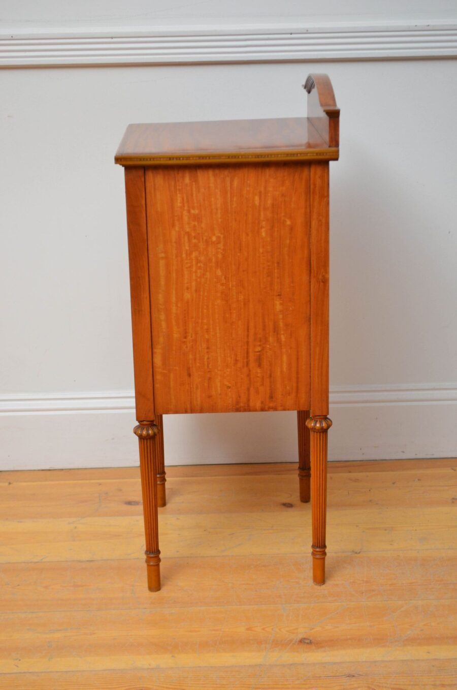 Two Edwardian Satinwood Bedside Cabinets Bedside Cupboards - Image 25
