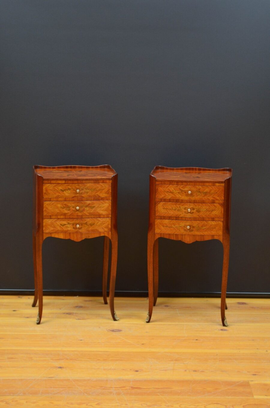 Pair of Tulipwood Bedside Chests / Bedside Cabinets - Image 2
