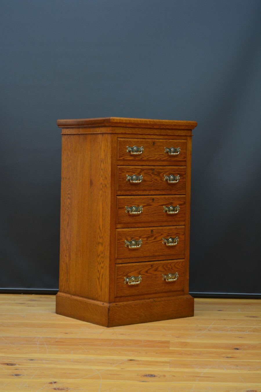 Victorian Maple & Co Oak Pillar Chest of Drawers - Image 8